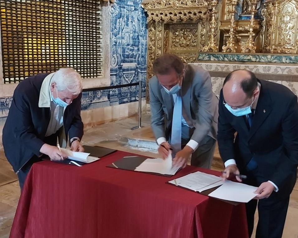 Aveiro: Esta é uma alma especial. É uma das mais belas Igrejas do Município - Ribau Esteves. Aveiro: Esta é uma alma especial. É uma das mais belas Igrejas do Município - Ribau Esteves.