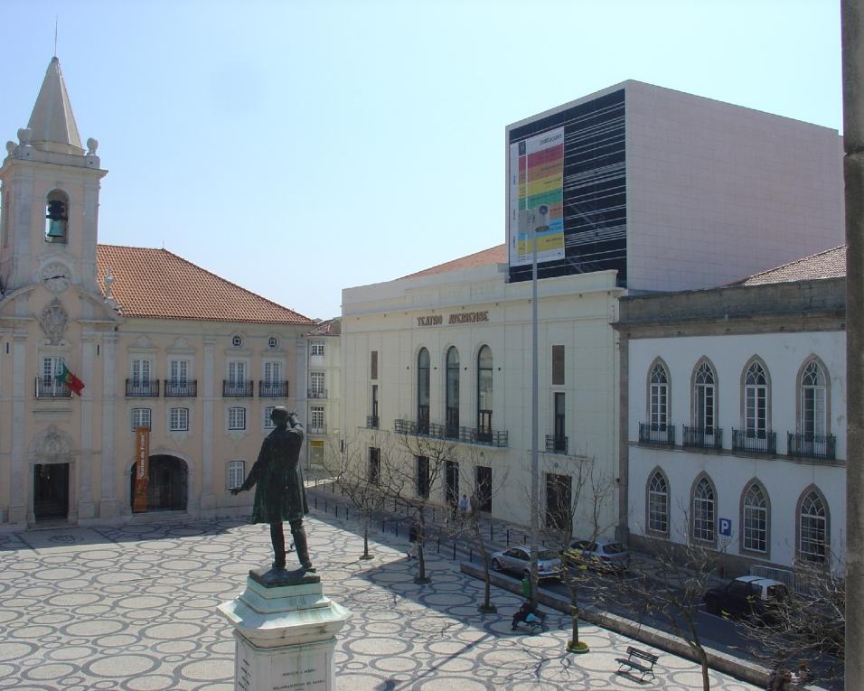 Câmara de Aveiro entrega equipamentos de proteção individual a IPSS´s e Bombeiros.