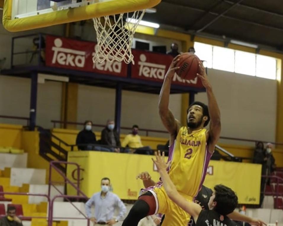 Taça de Portugal: Illiabum elimina Queluz em Ílhavo (94-54).