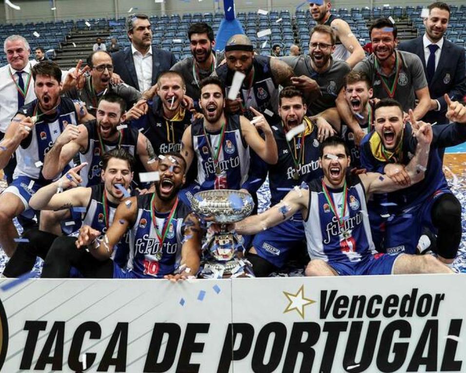 Basquetebol: Oliveirense derrotada na final da Taça pelo FC Porto.