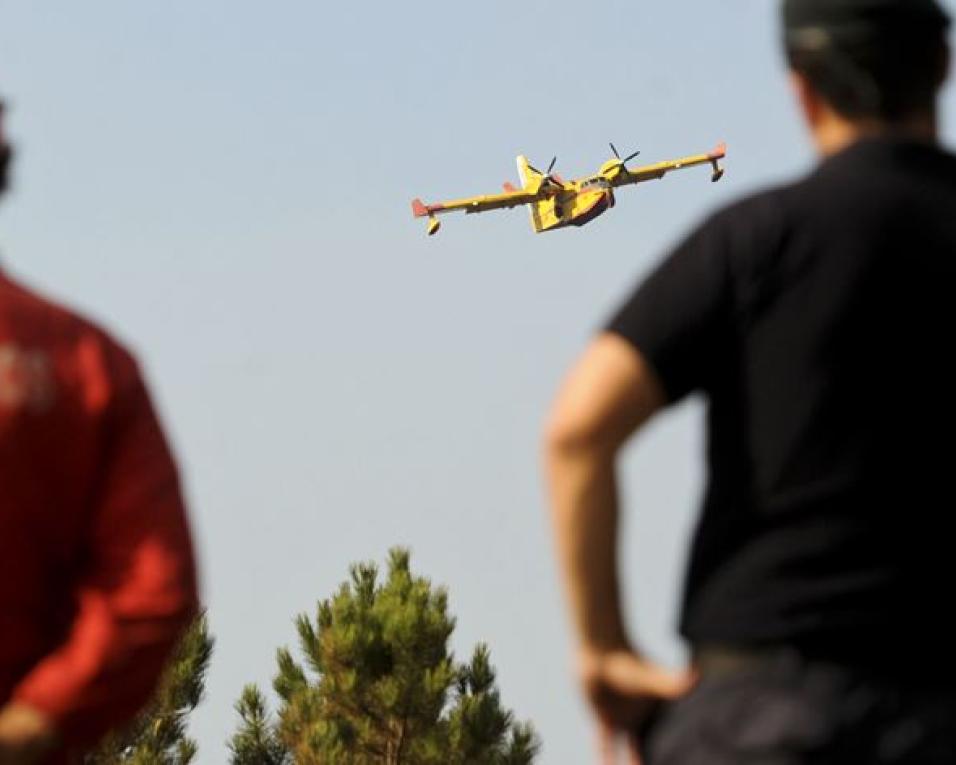 ​Incêndios: Governo prolonga 'estado de alerta' até terça-feira.