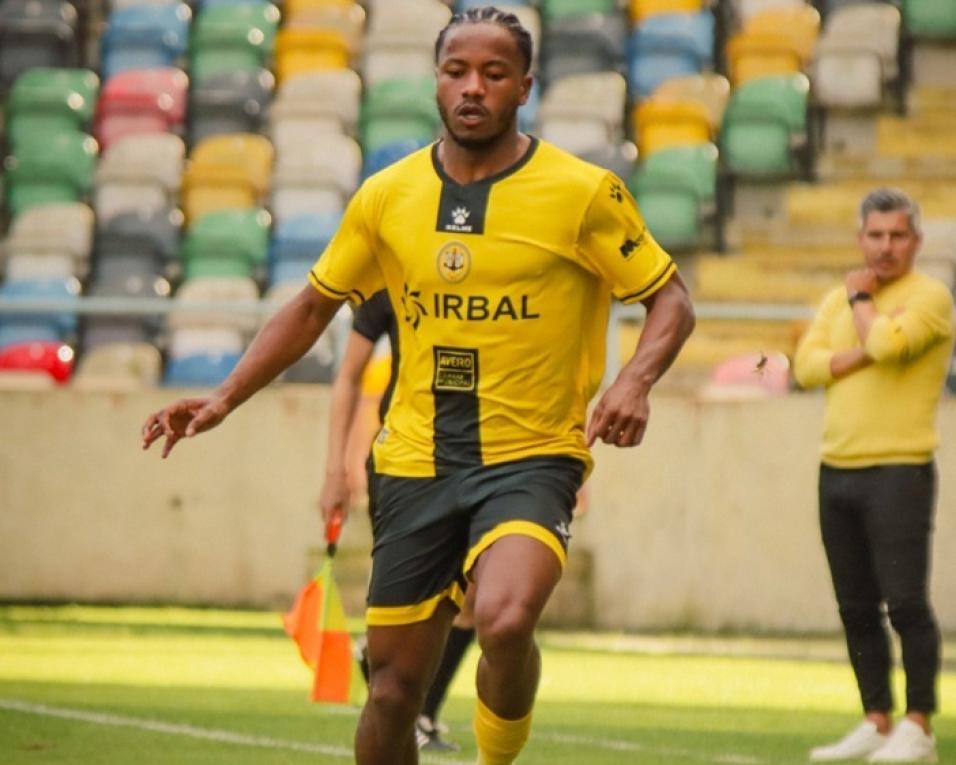ivandro rescinde