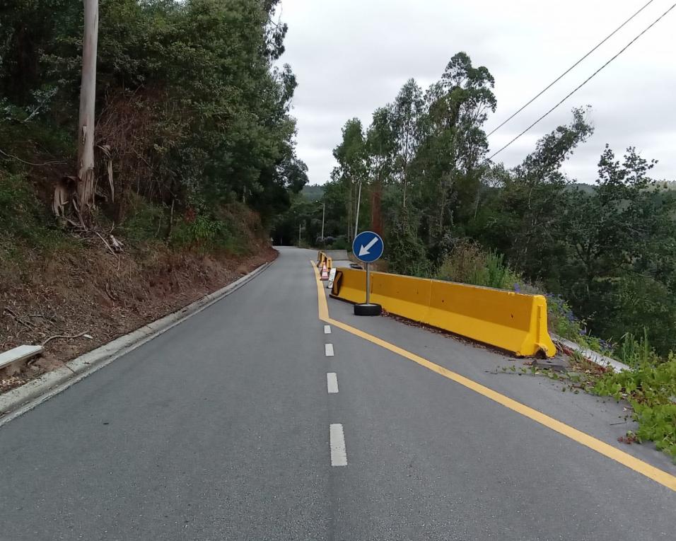 Estrada da Pedreira vai ser realinhada para evitar zona de derrocadas.