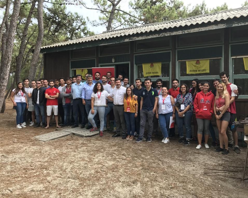 “O facto de sermos a única organização política de juventude com voz ativa no distrito de Aveiro dá-nos a responsabilidade acrescida - Joana Sá Pereira.