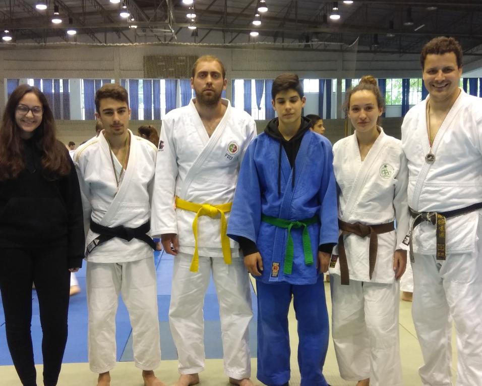 Associações de Aveiro em torneio de judo na cidade de Barcelos.