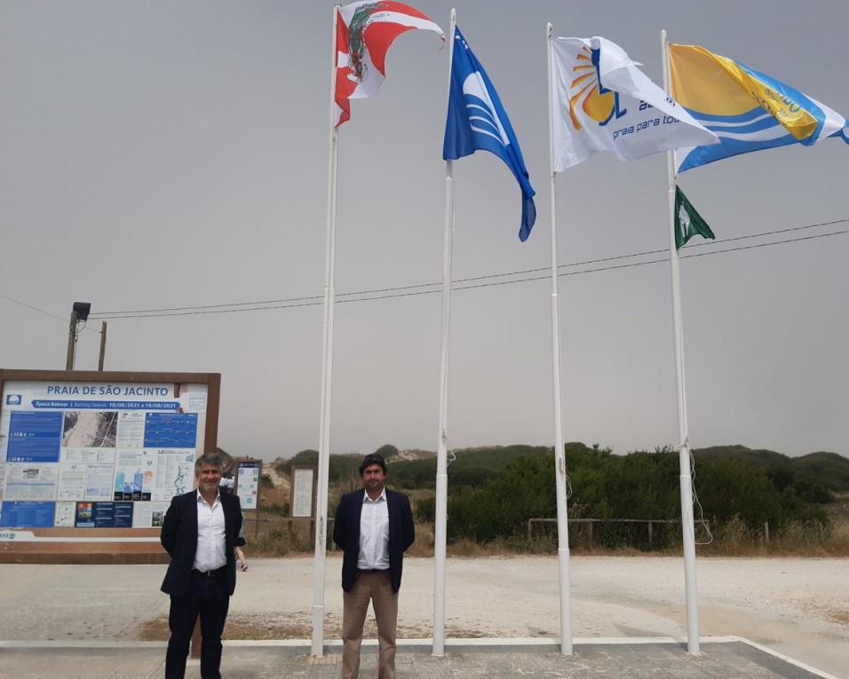 Aveiro: PS diz que presidente da Junta de São Jacinto foi marginalizado no hastear de bandeira azul.