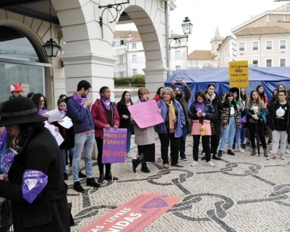 Juntas quer que seja incorporada uma análise de género na resposta à crise pandémica.