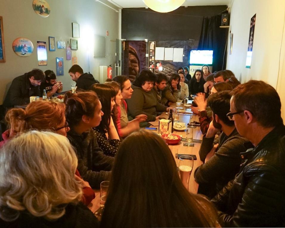 'Juntas' reuniu dezenas de pessoas no encontro fundador de movimento feminista.