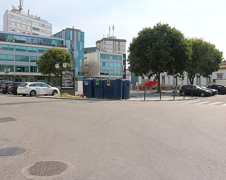 Aveiro: A ideia é criar garagens para servir moradores da Beira Mar - Ribau Esteves.