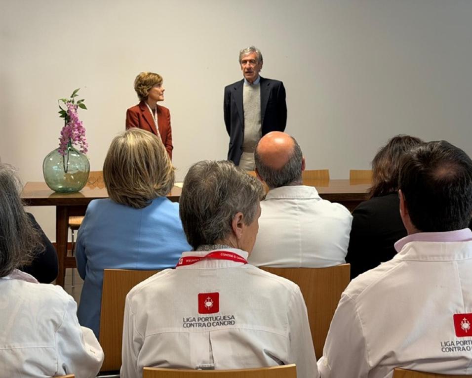 Liga Portuguesa Contra o Cancro oferece mamógrafo digital ao hospital de Aveiro