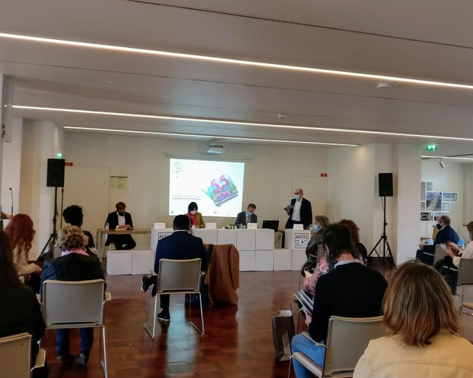 Centro Social e Paroquial da Vera Cruz lança livro com histórias sobre migrantes. Centro Social e Paroquial da Vera Cruz lança livro com histórias sobre migrantes.