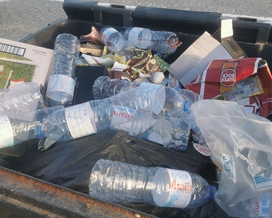 “The Trash Traveler” em ações na praia da Barra e Aveiro.