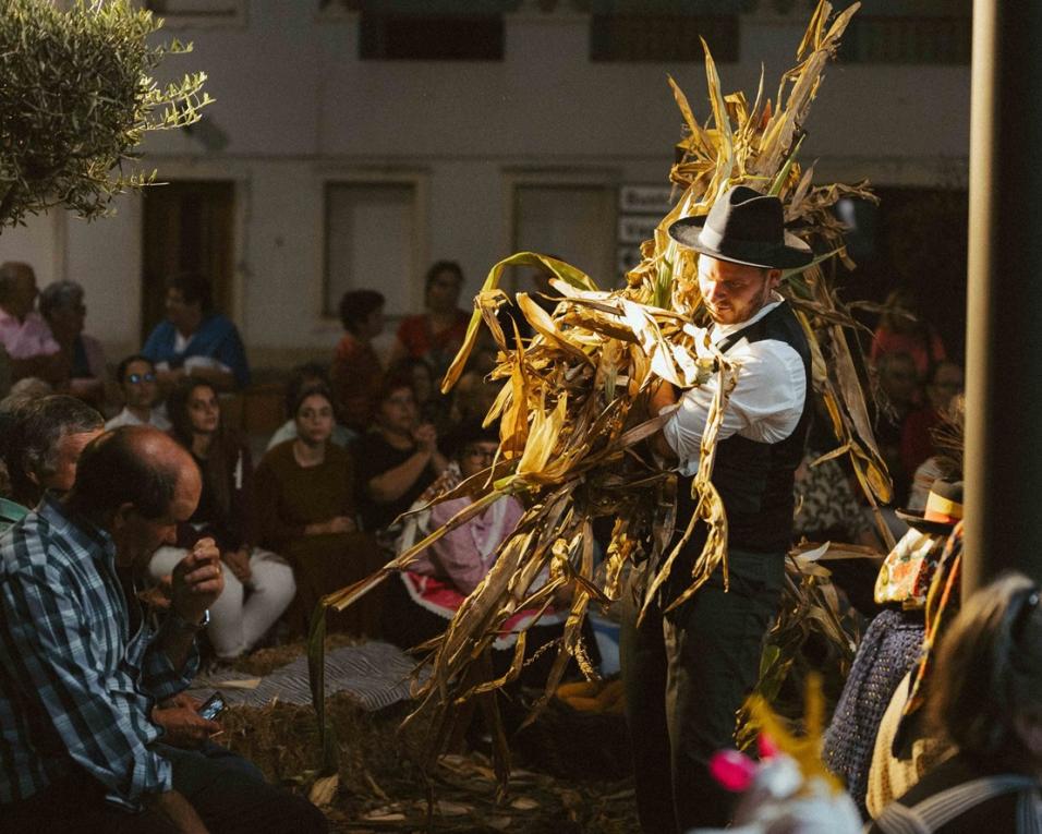rancho da mamarrosa promove desfolhada