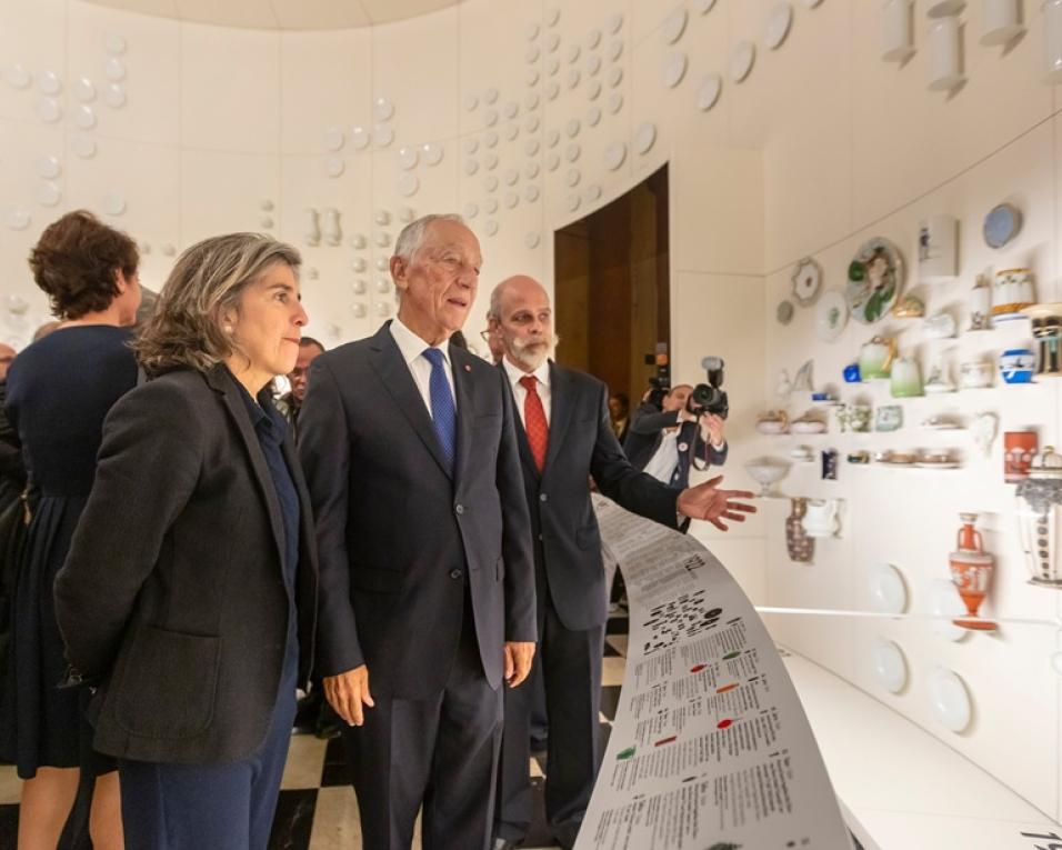 marcelo rebelo de sousa condecora vista alegre