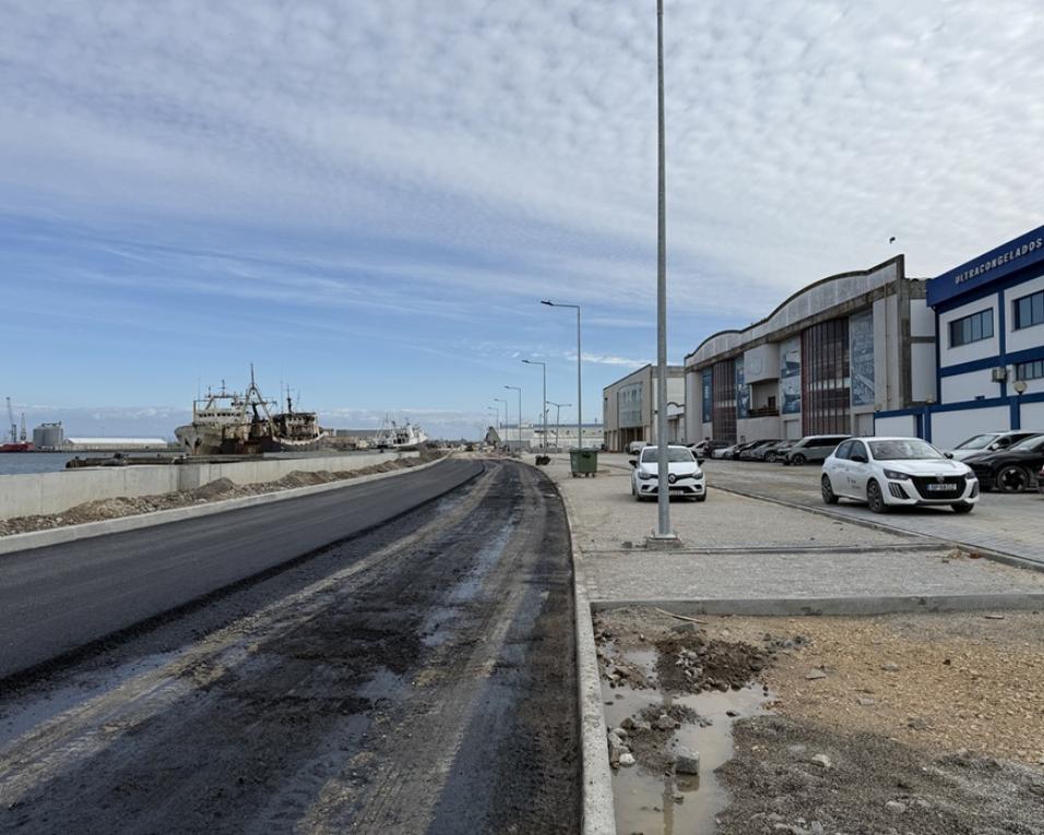 Porto de Aveiro confirma o arranque dos trabalhos de pavimentação na Avenida Marginal do Porto de Pesca do Largo.