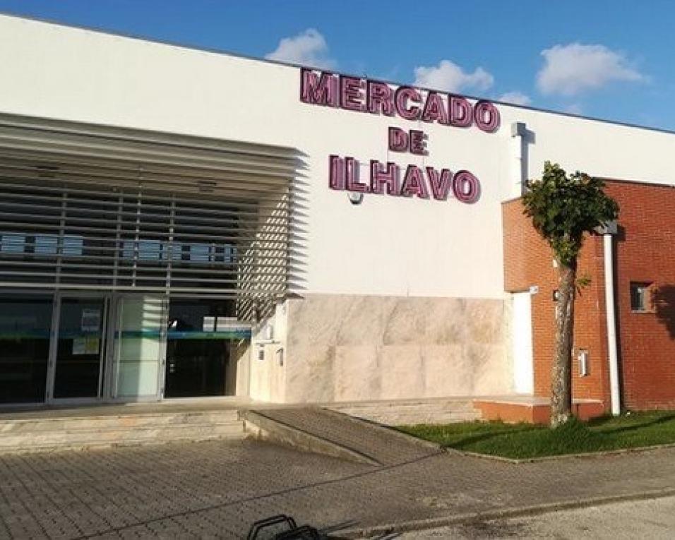 Ílhavo: Pai Natal vai ao mercado.