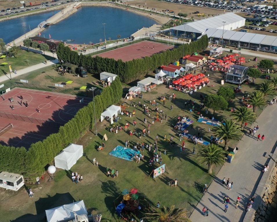 Festival do Bacalhau: Museu Marítimo desafia cidadãos para espetáculo comunitário Azul Petróleo.