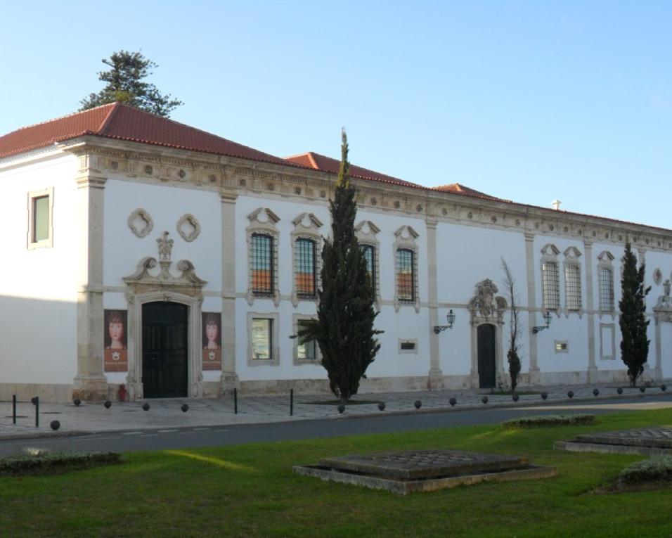 Aveiroarte: Livro '19 artistas... e muitas obras' é apresentado este sábado.