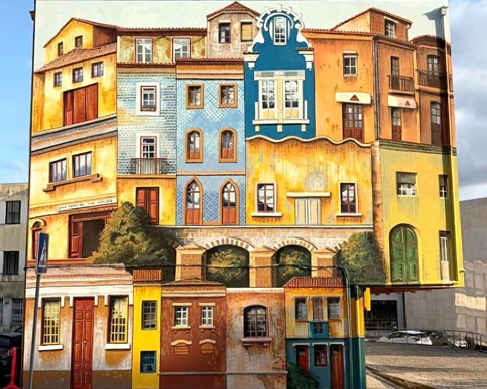 Águeda reforça roteiro de arte urbana com mural de Francisco Fonseca.