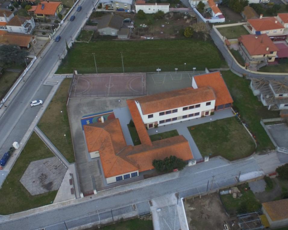 Escola Primária do Monte ampliada para a criação de centro escolar.