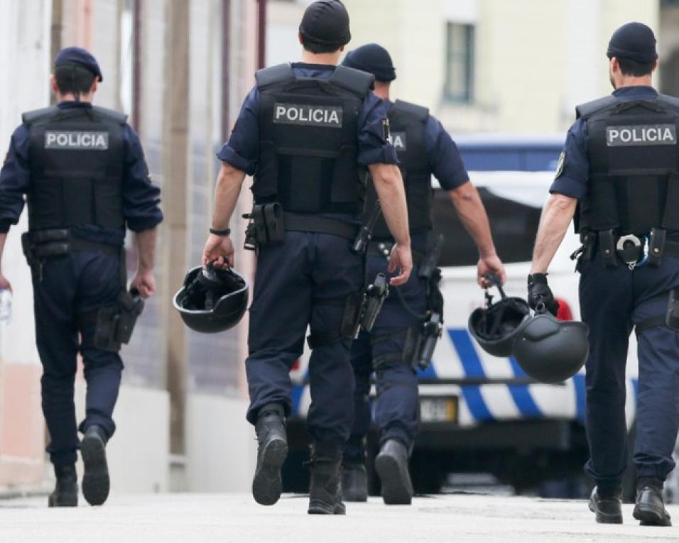 PSP: Detidas quatro mulheres por suspeita de furto.