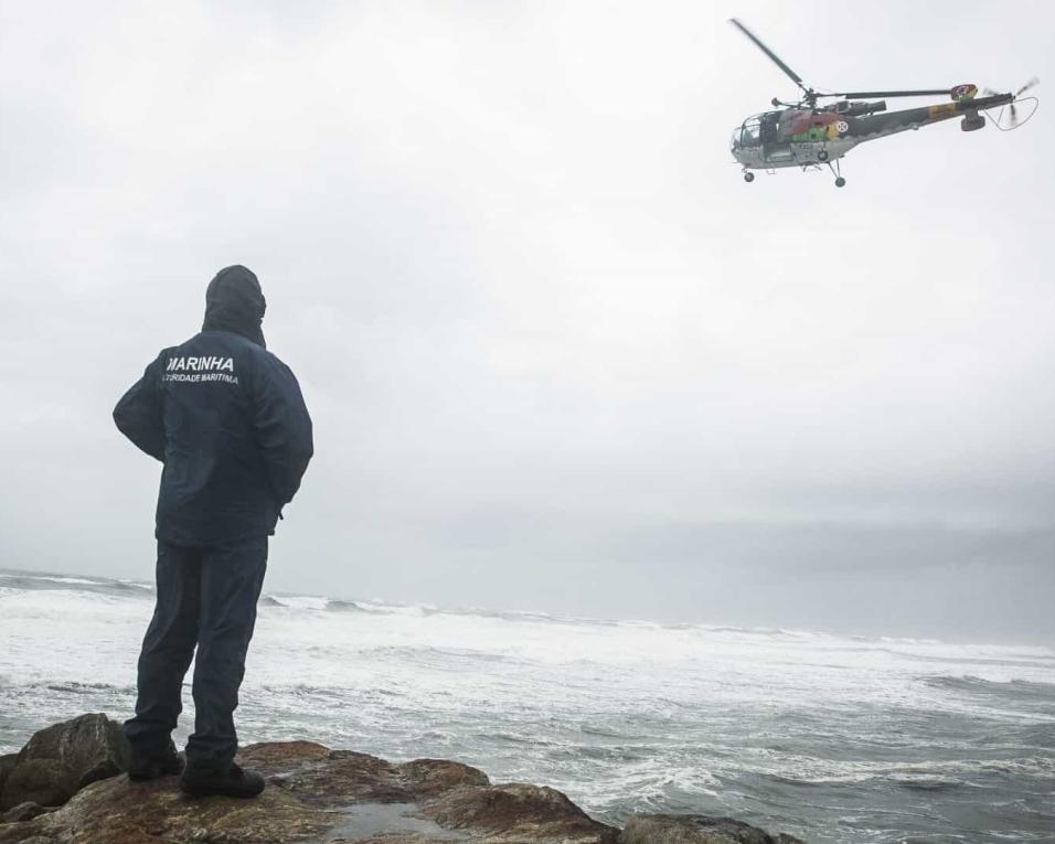 Corpo de jovem desaparecido no mar da Barra recuperado na ria.