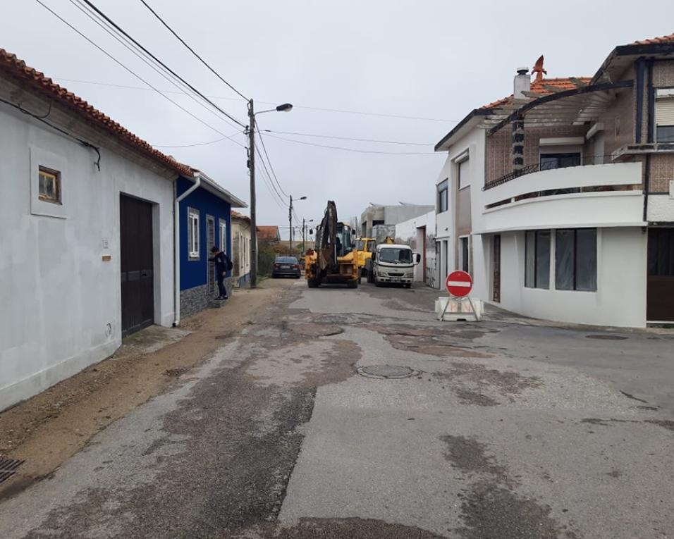 Câmara de Ílhavo e ADRA acordam adiamento de obra na rede de água na Gafanha da Nazaré.