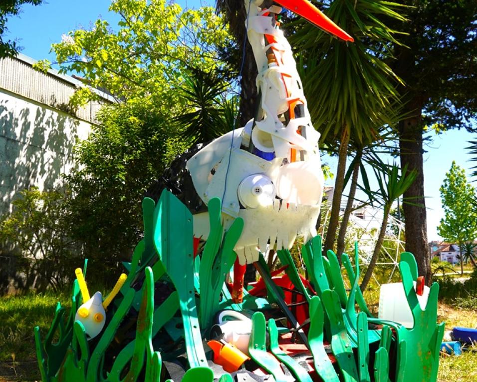 escolas de agueda apresentam obras de arte com materiais reciclados