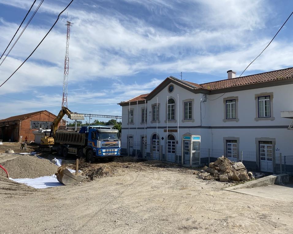 Oliveira do Bairro: Zona da estação entra em obra de reabilitação.