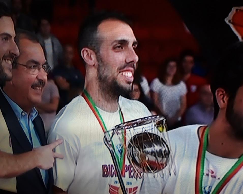 Basquetebol: Oliveirense conquista título nacional pelo segundo ano consecutivo.