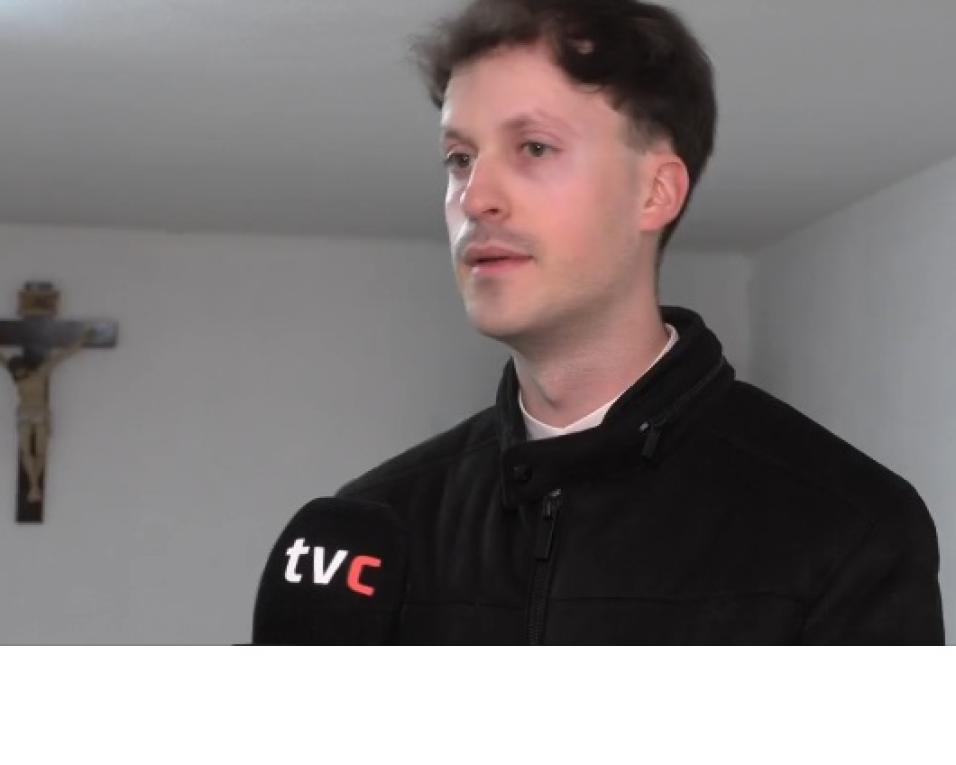 padre visado pela diocese responde às críticas