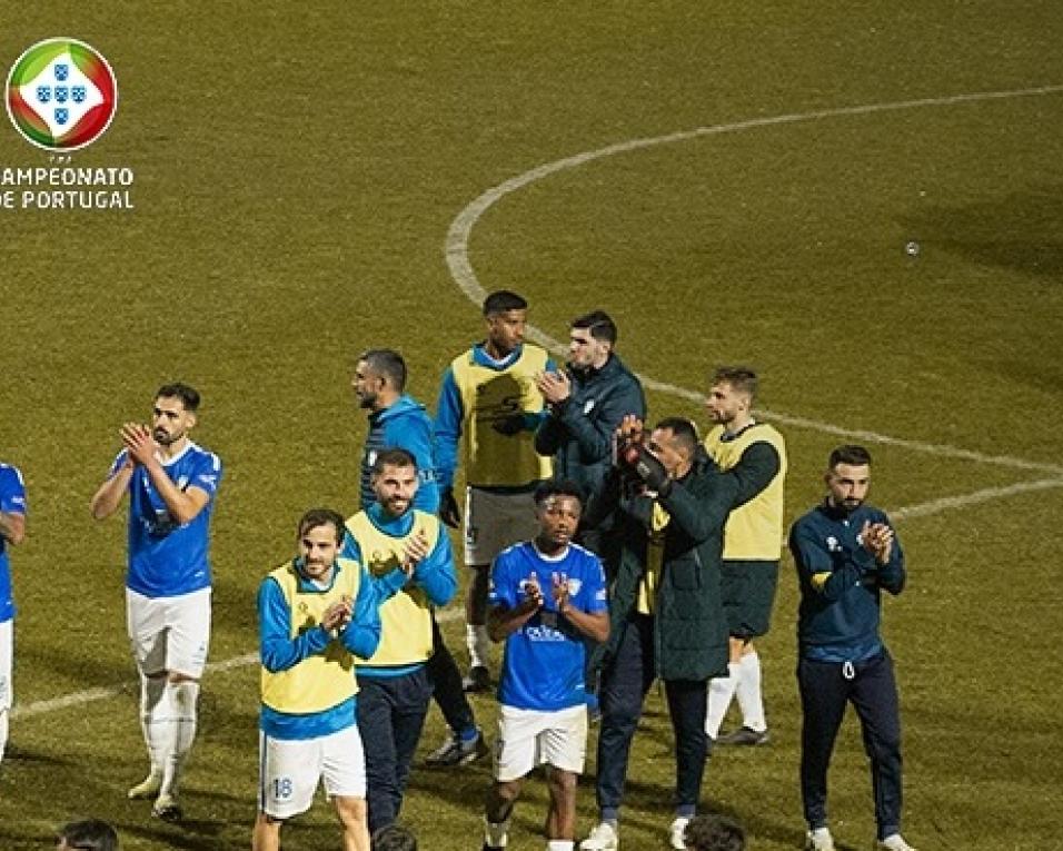 Campeonato de Portugal: Beira-Mar derrotado em Paredes, 2-0.