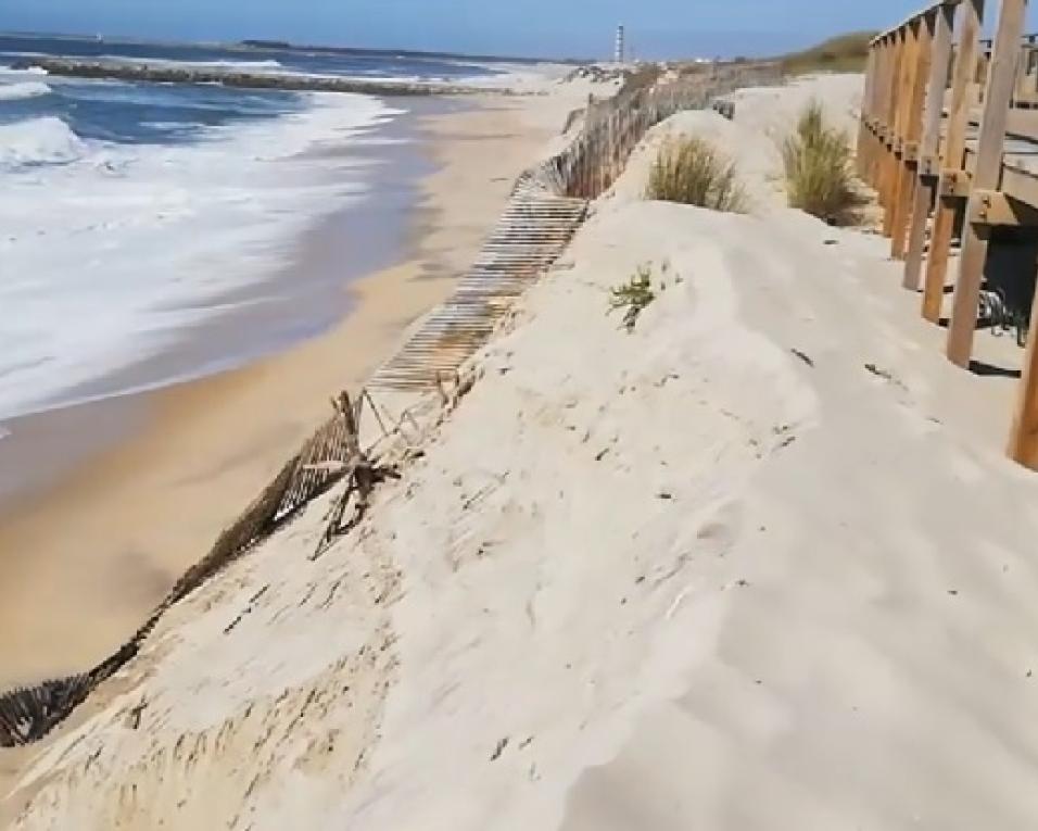 Ílhavo: Autarquia garante reabilitação do passadiço destruído entre a Barra e a Costa Nova.