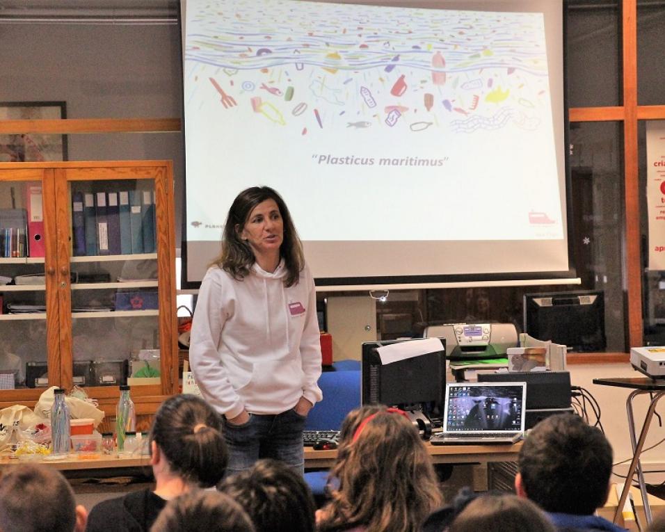 É urgente retirar alguns produtos com microplástico do mercado - Ana Pêgo.