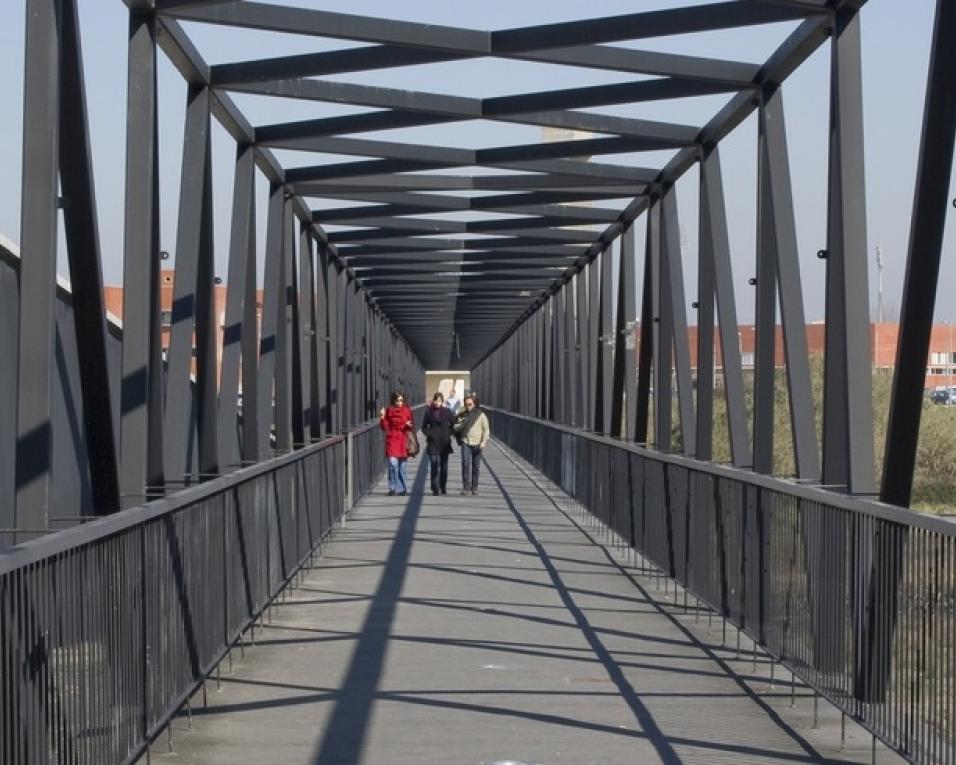 Carrilho da Graça em aula aberta sobre arquitetura na Universidade de Aveiro.