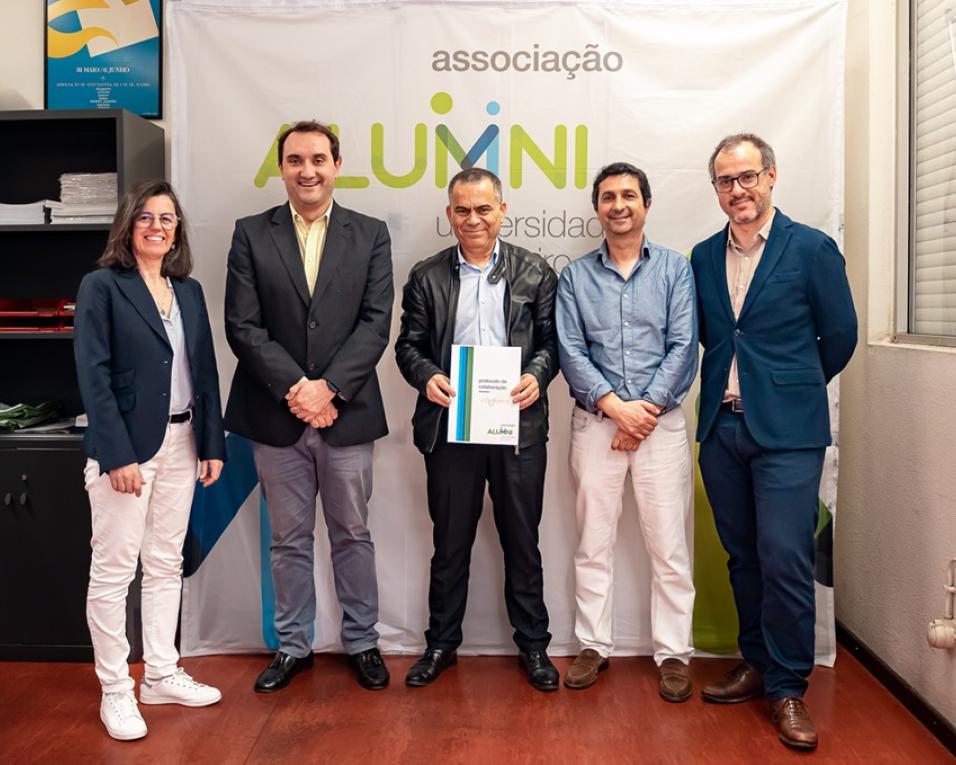 Associação de Antigos Alunos da universidade de Aveiro chega à meia centena de acordos de parceria.  Associação de Antigos Alunos da universidade de Aveiro chega à meia centena de acordos de parceria.