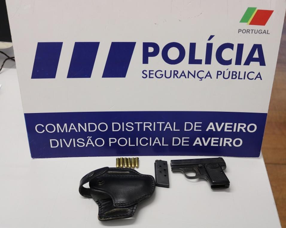 PSP deteve suspeitos de tráfico de estupefacientes.