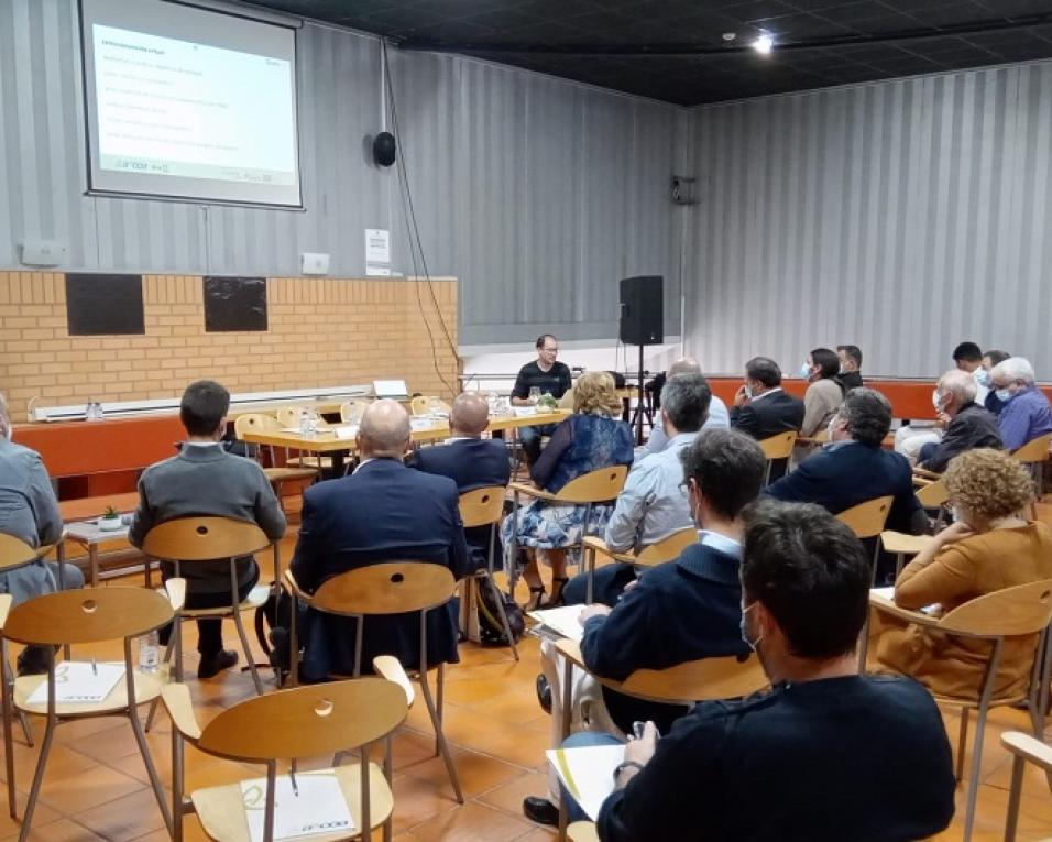 Associações empresariais de Águeda e Oliveira de Azeméis apresentam Rede Ciência e Inovação.