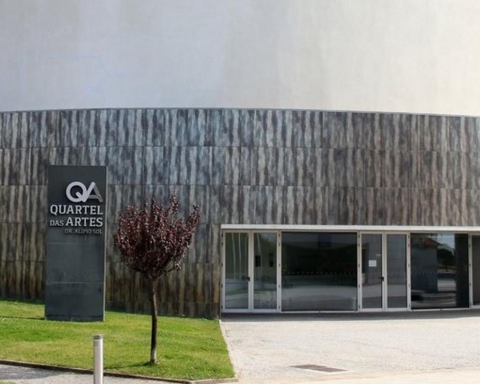 Oliveira do Bairro: Concerto de José Cid rendeu às associações quase 2500 euros..