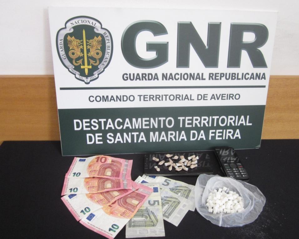 GNR de Santa Maria da Feira: Prisão preventiva por tráfico de droga.