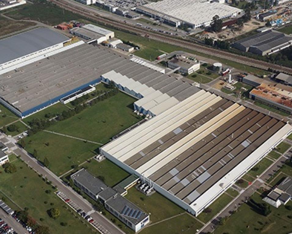 Secretário Geral da UGT reúne com administração da Renault Cacia. Secretário Geral da UGT reúne com administração da Renault Cacia.