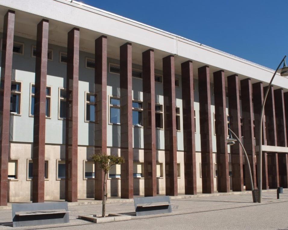 Tribunal de Aveiro inicia repetição do julgamento de professora acusada de matar filho recém-nascido.