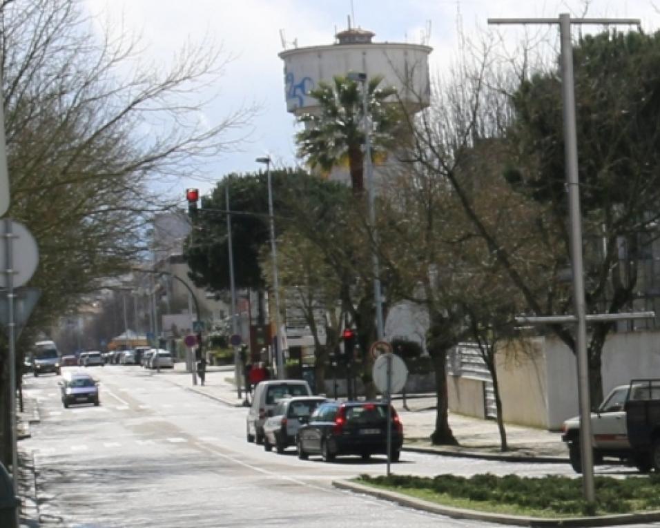 Aveiro: Obra na rua Dr. Mário Sacramento em fase de arranque.