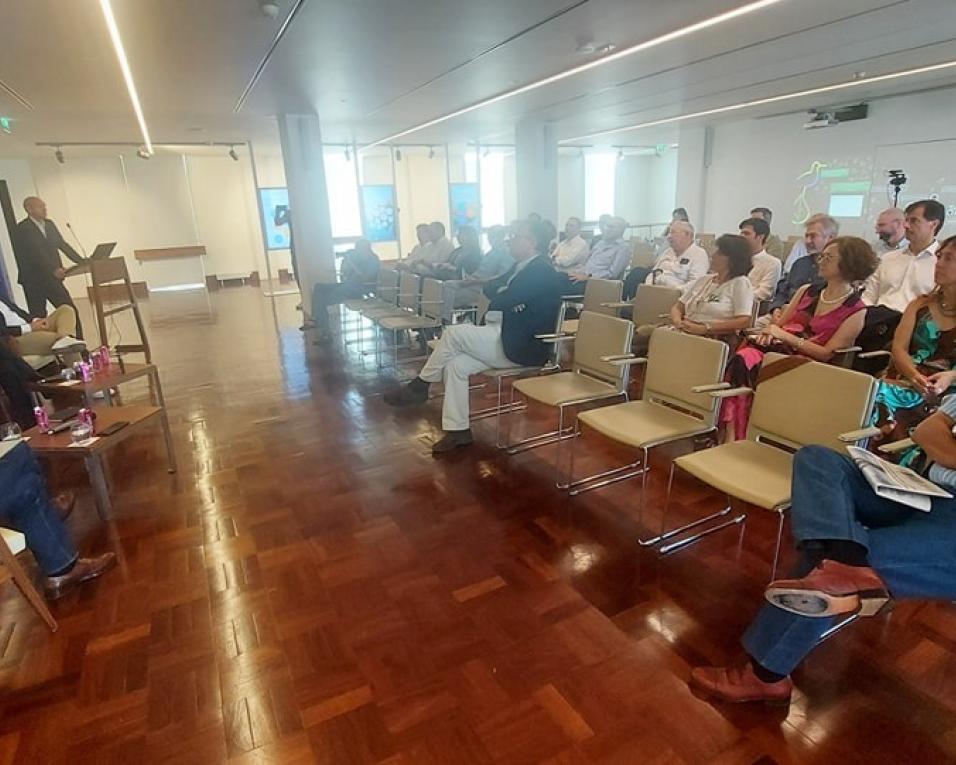 Aveiro: Setor do Calçado desafiado a criar marcas para o mundo.