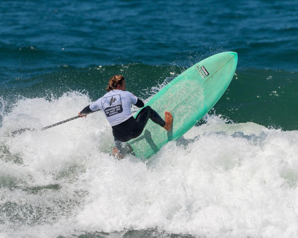 Kathleen Barrigão e João Dantas sagraram-se campeões nacionais de Longboard em São Jacinto.