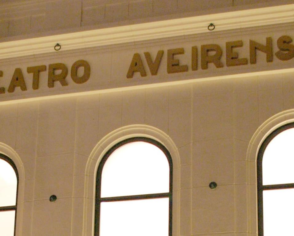 Teatro Aveirense em festa com a celebração dos 139 anos.