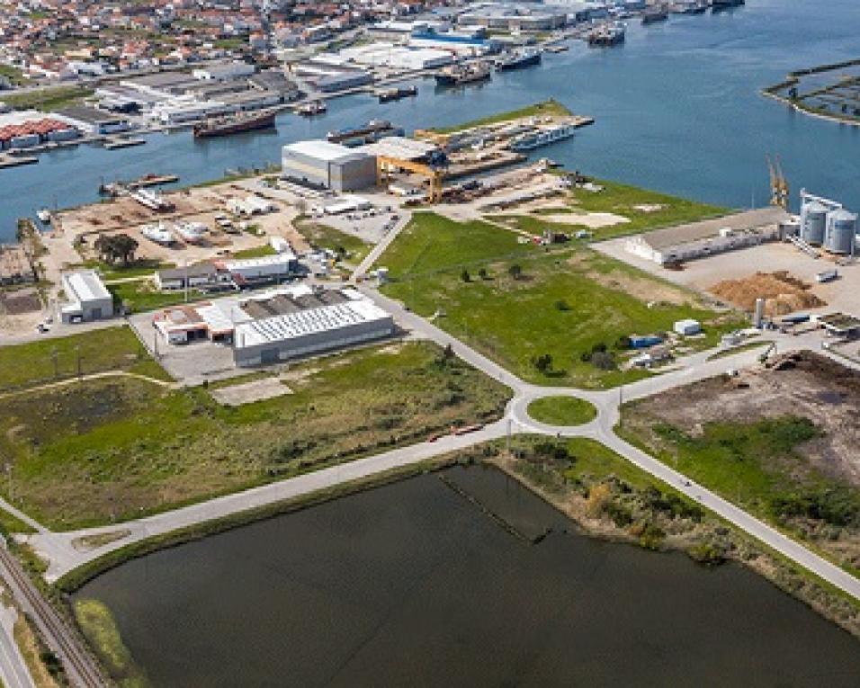 Porto de Aveiro tem aberto processo para concessionar terreno para estaleiros no terminal sul.