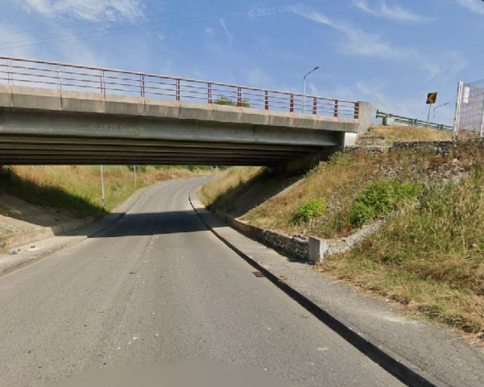 acesso condicionado à fabrica e campo de jogos da vista alegre com inaudacao do parque de jogos