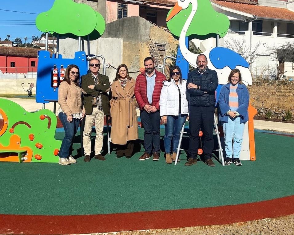Albergaria inaugurou em Frossos um novo Parque Infantil.