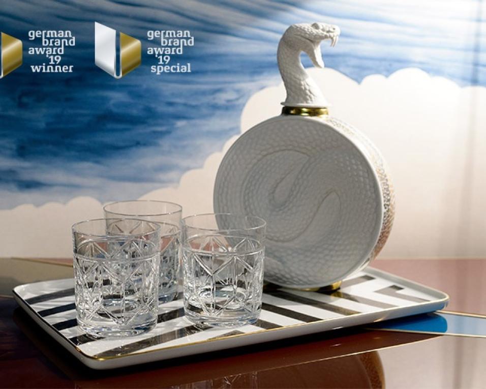 Vista Alegre recebe prémios pela gestão da marca. Vista Alegre recebe prémios pela gestão da marca.